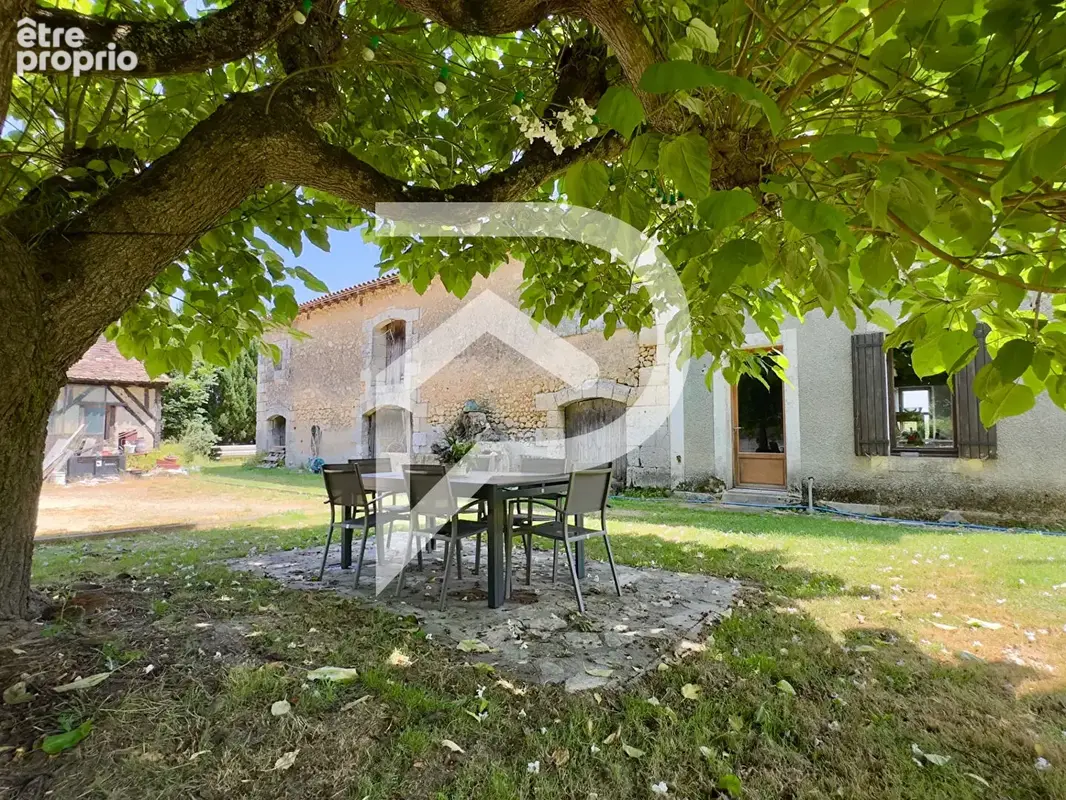 Maison en pierre, piscine et granges à BEAUPOUYET - photo 2