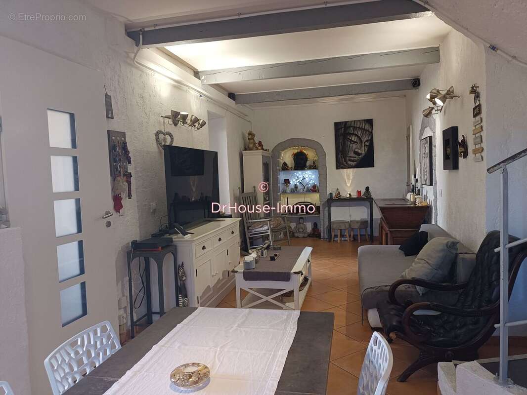 Appartement à LA CRAU