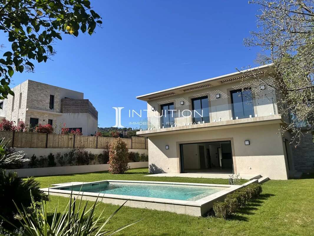 Maison à MOUGINS