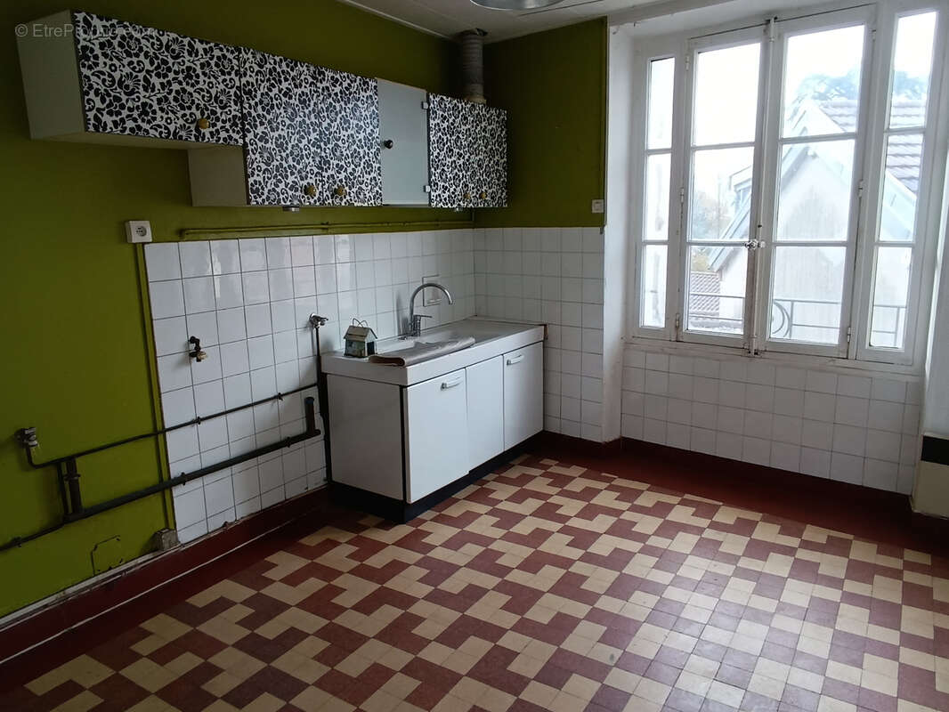 Appartement à SAINT-EGREVE