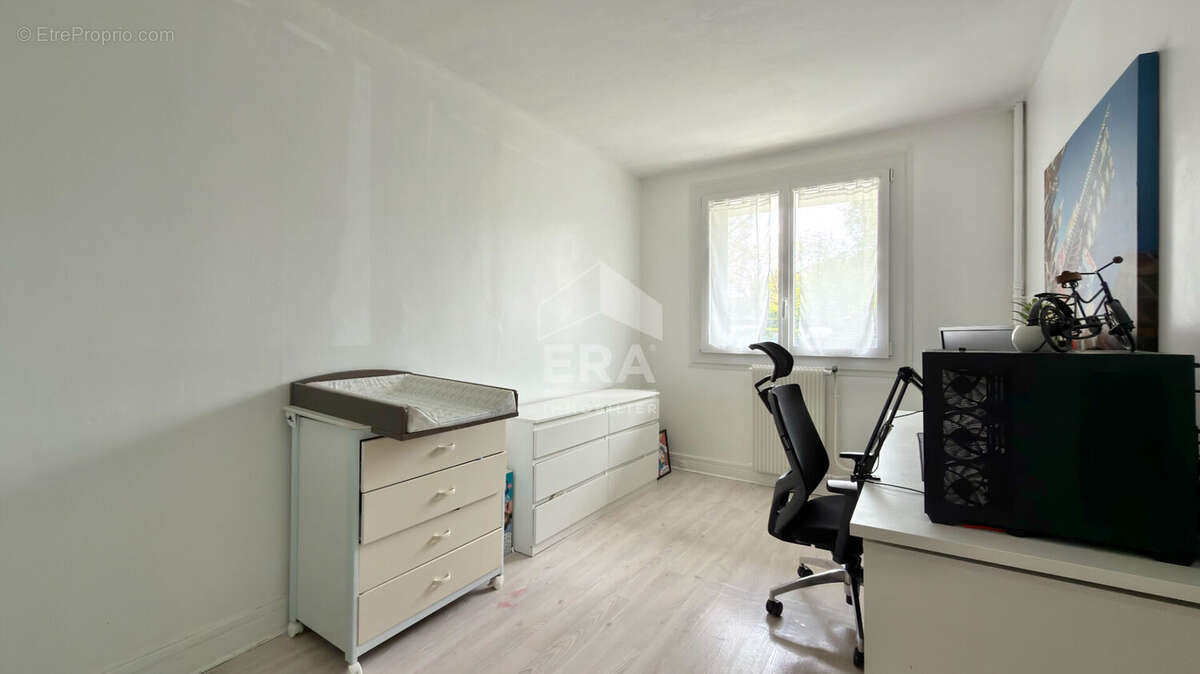 Appartement à CORBEIL-ESSONNES