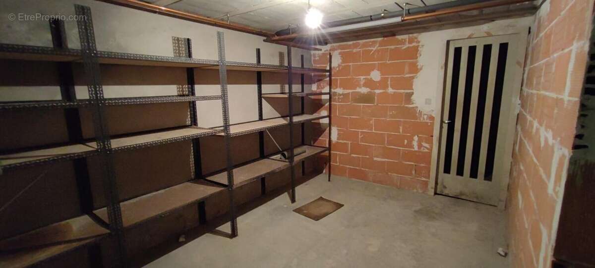 Maison à DECAZEVILLE