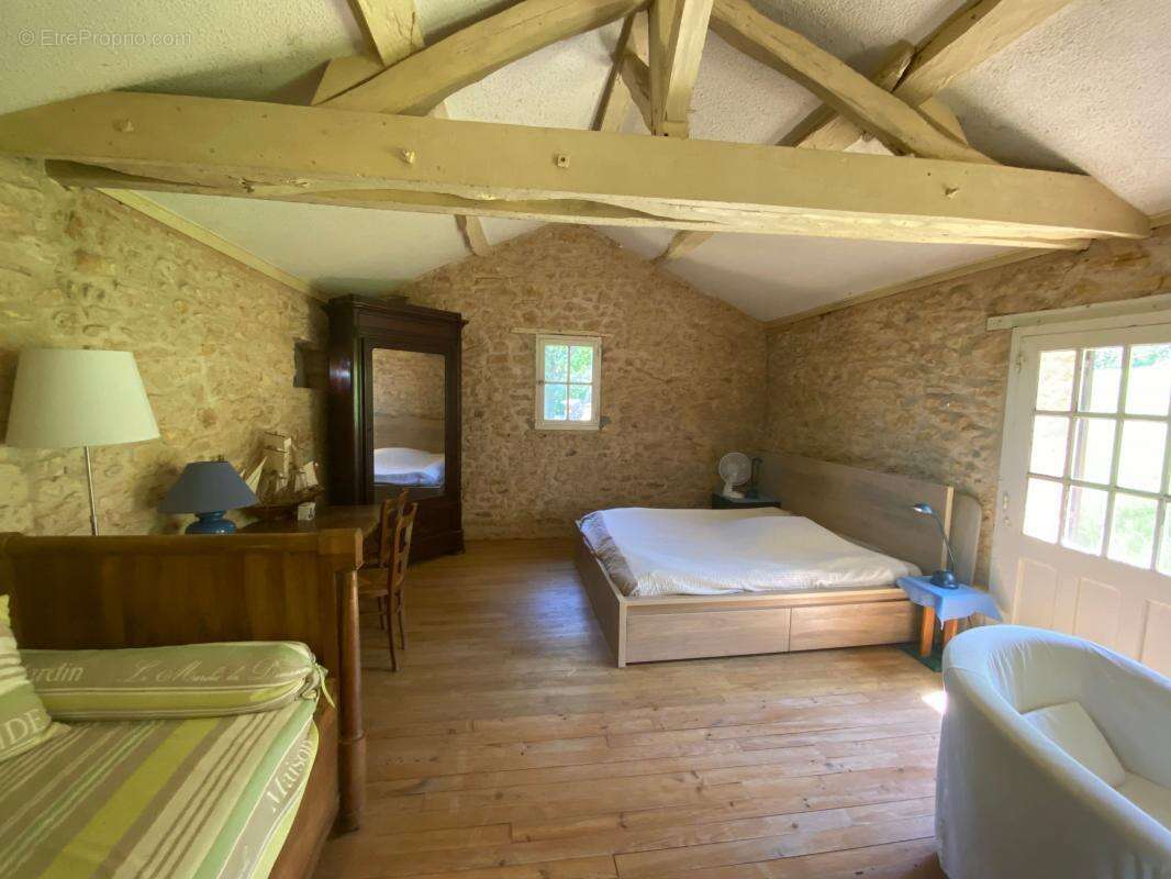 Maison à LE BUISSON-DE-CADOUIN