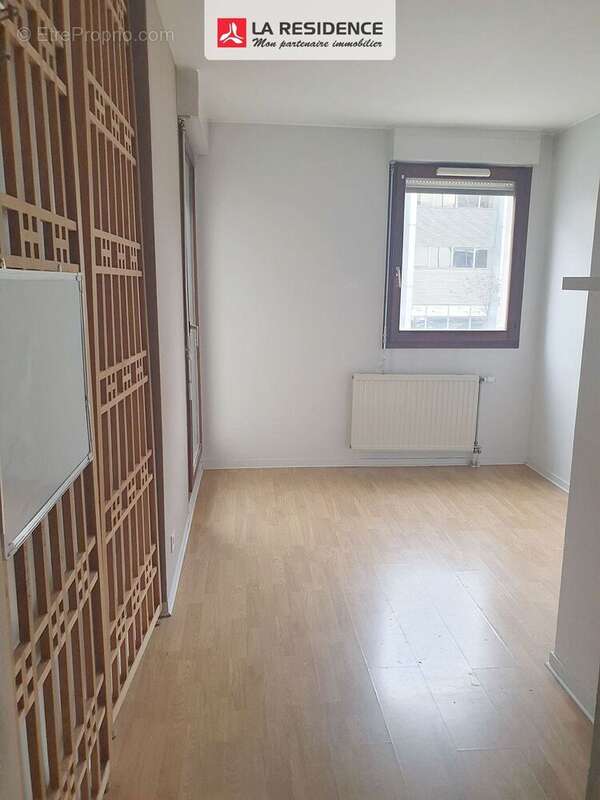 Appartement à MONTIGNY-LE-BRETONNEUX