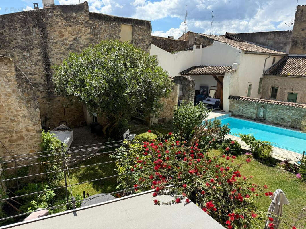 Maison à MONDRAGON