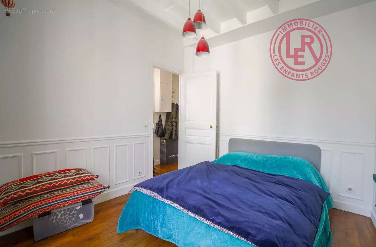 Appartement à PARIS-3E