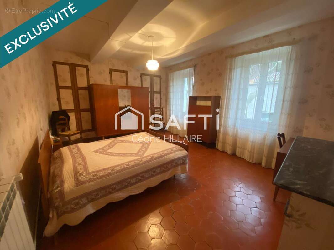 Maison 260 m² à Talairan  - photo 2