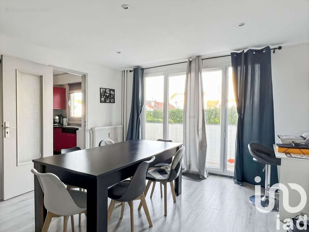Photo 4 - Appartement à VIGNEUX-SUR-SEINE