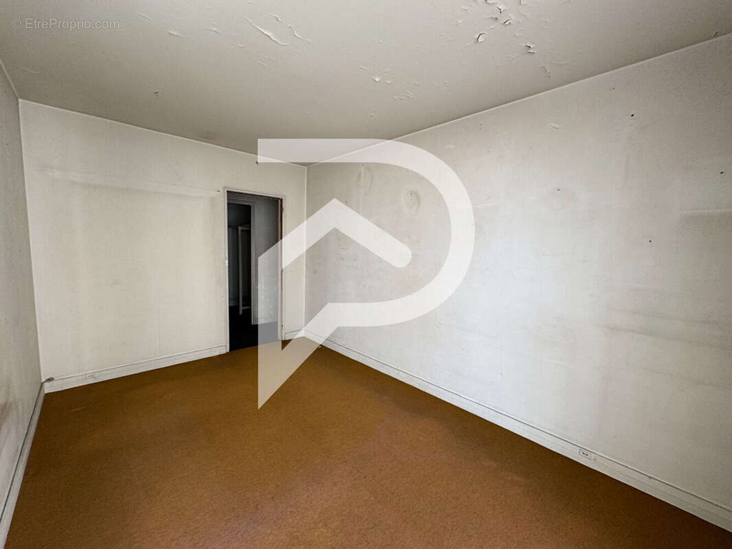 Appartement à PARIS-19E