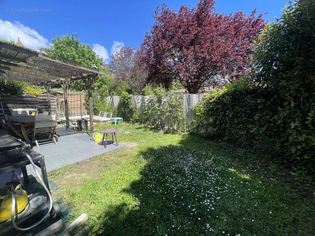 Maison à VILLENEUVE-TOLOSANE