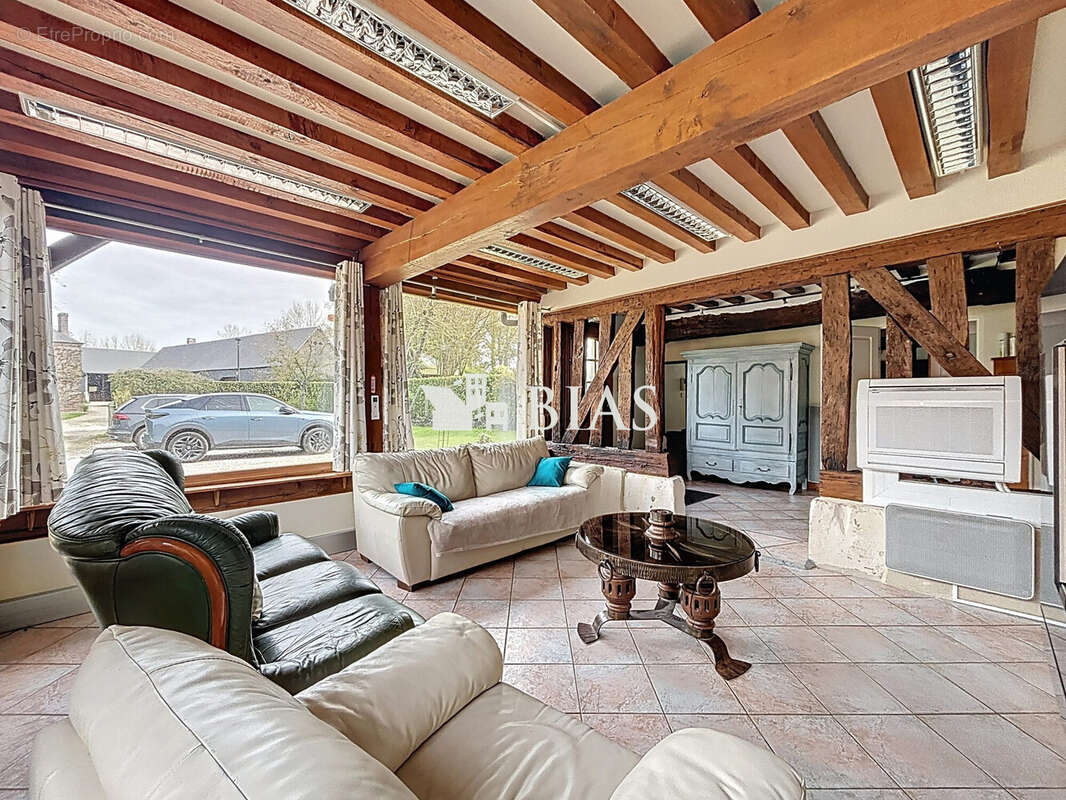 Maison à CROSVILLE-LA-VIEILLE
