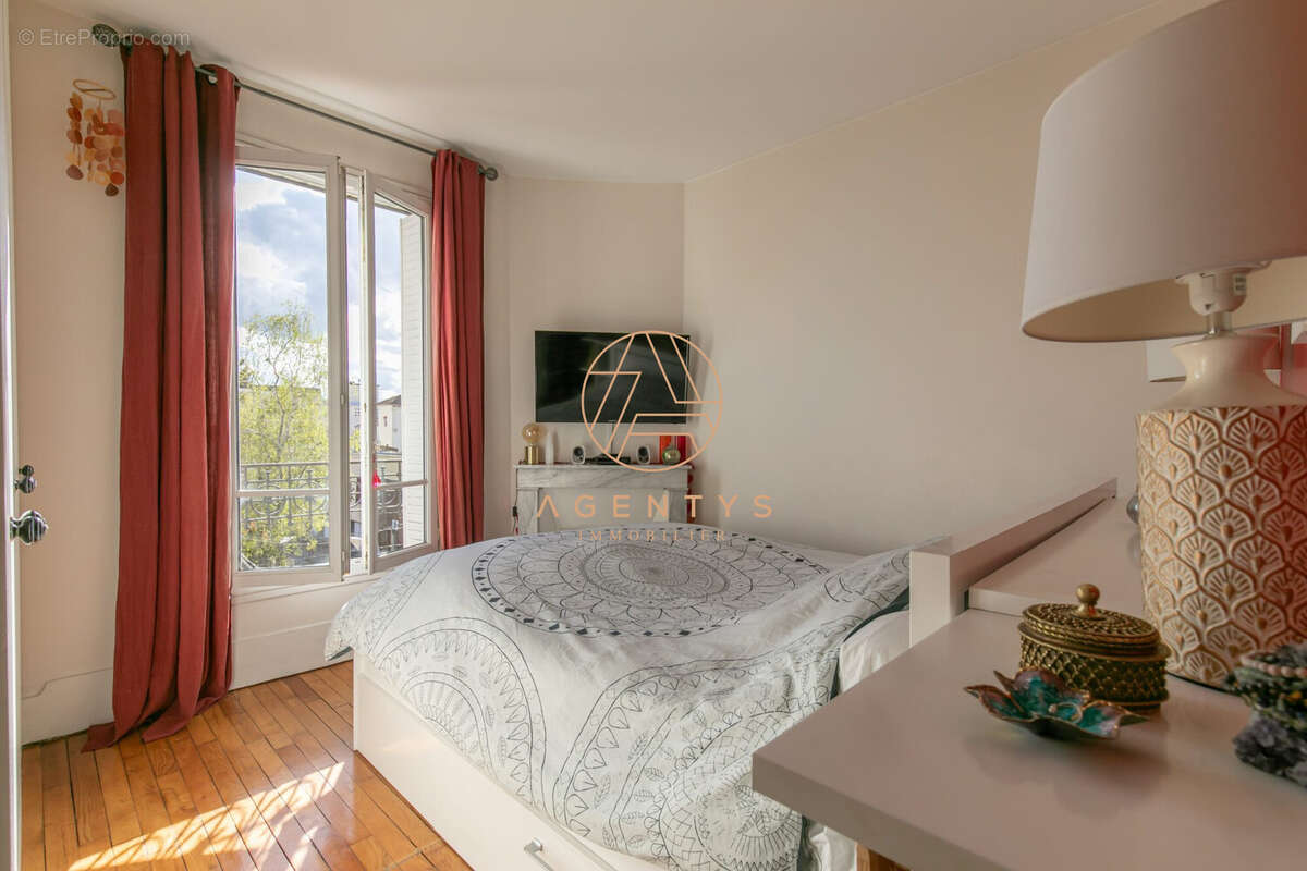 Appartement à SAINT-MAUR-DES-FOSSES