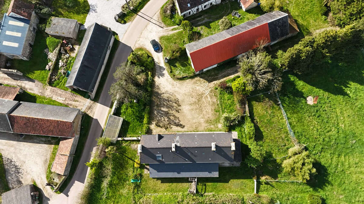 Maison à CRASVILLE