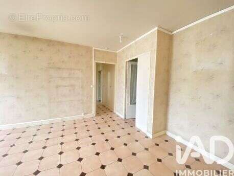 Photo 2 - Appartement à CHILLY-MAZARIN