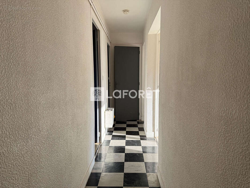 Appartement à SAINTES