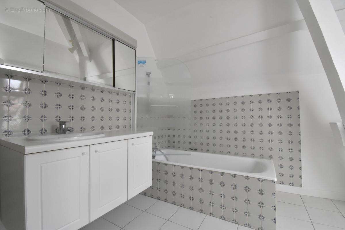 Appartement à COSNE-COURS-SUR-LOIRE