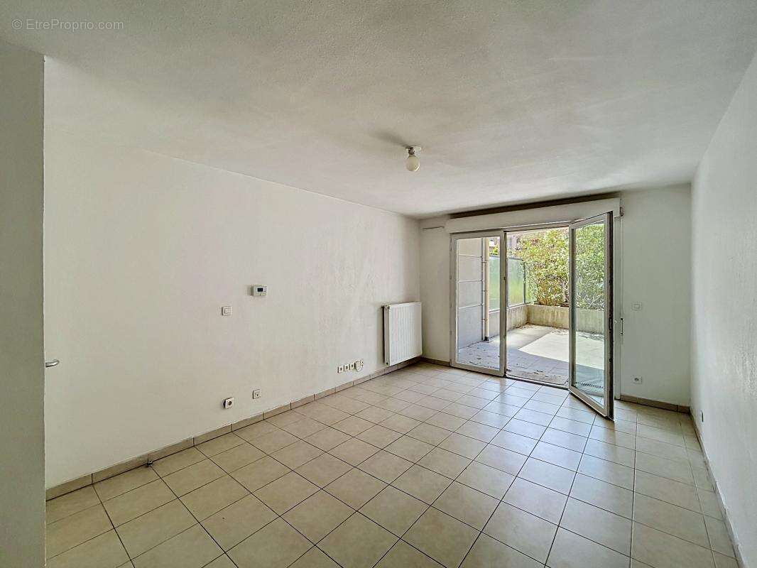 Appartement à MANDELIEU-LA-NAPOULE