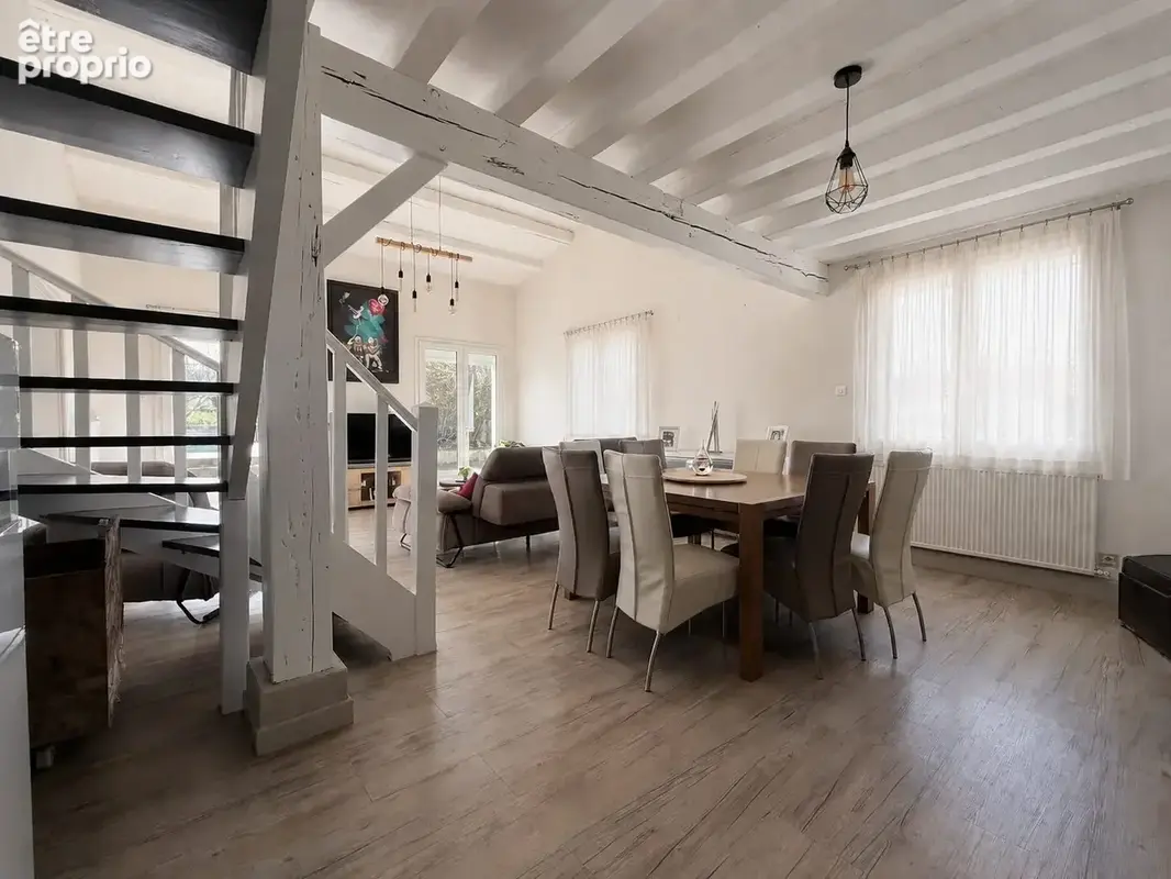 Maison 307 m² à Andilly  - photo 6