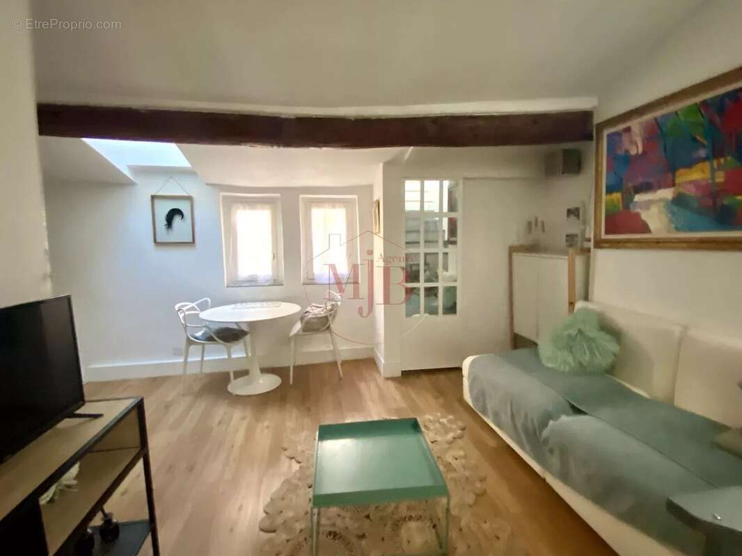 Appartement à AIX-EN-PROVENCE