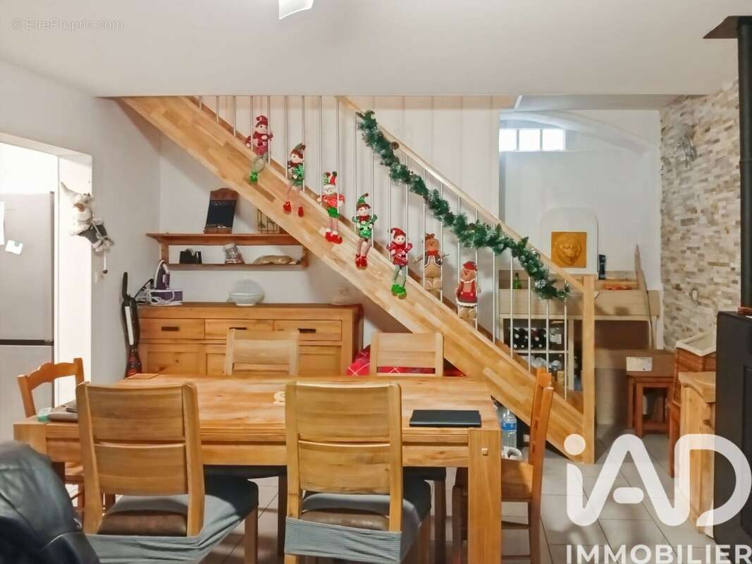 Photo 2 - Maison à AIMARGUES