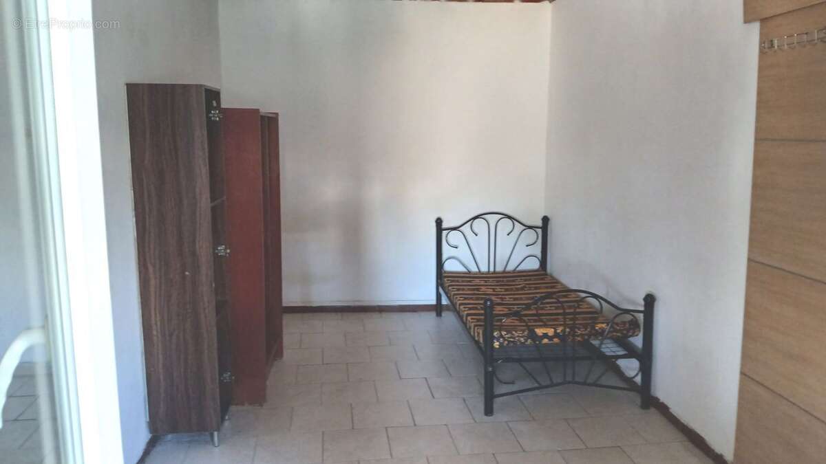 Appartement 35 m² à Marseille-3e  - photo 3