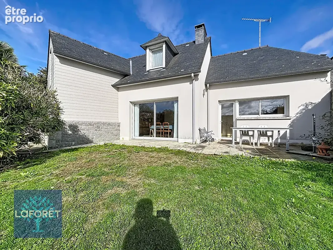 Maison à LOUVIGNE-DU-DESERT