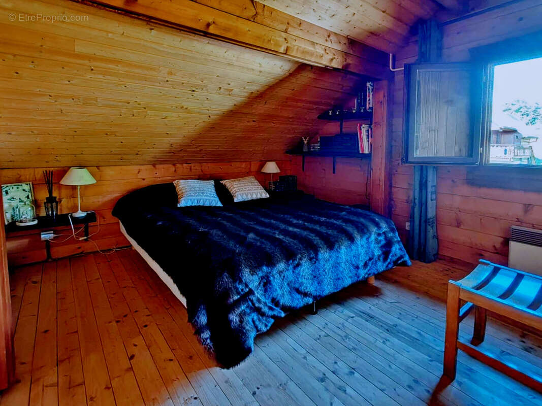 Maison à BESSE-ET-SAINT-ANASTAISE