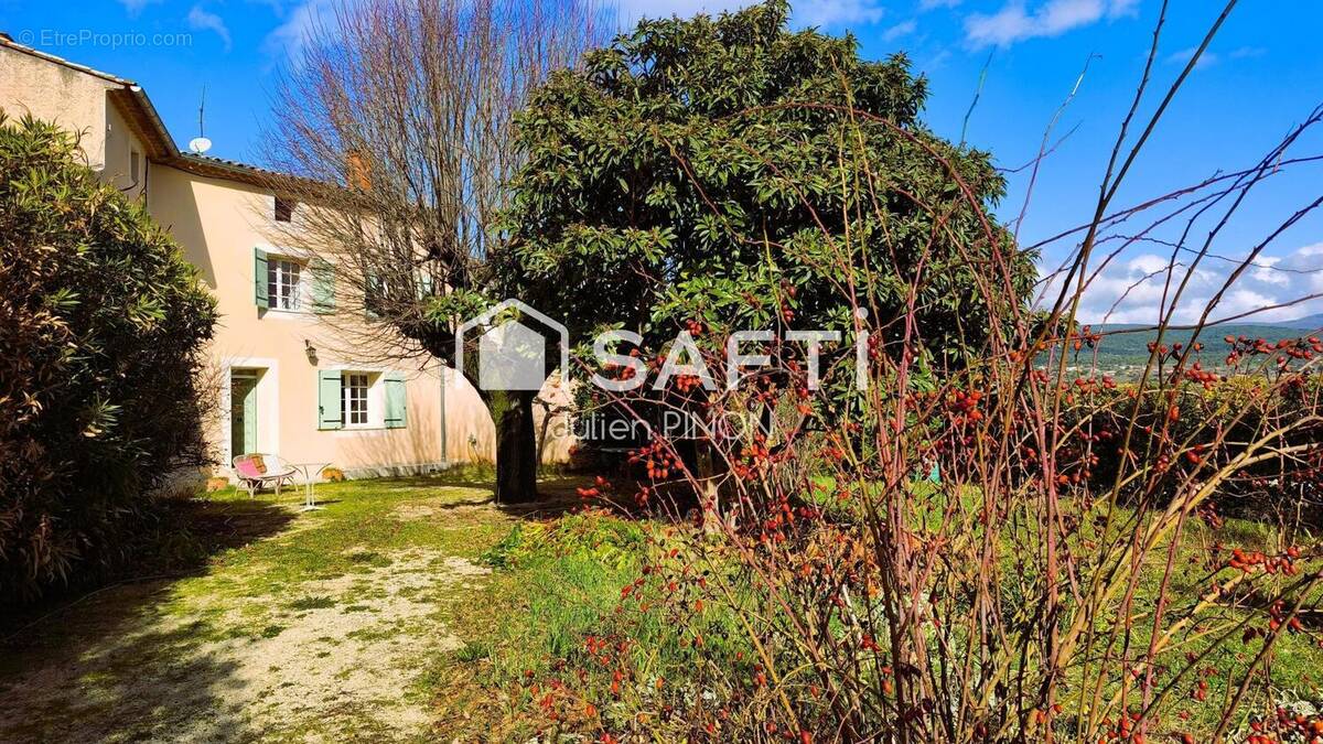 Photo 1 - Maison à SAINT-SATURNIN-LES-APT