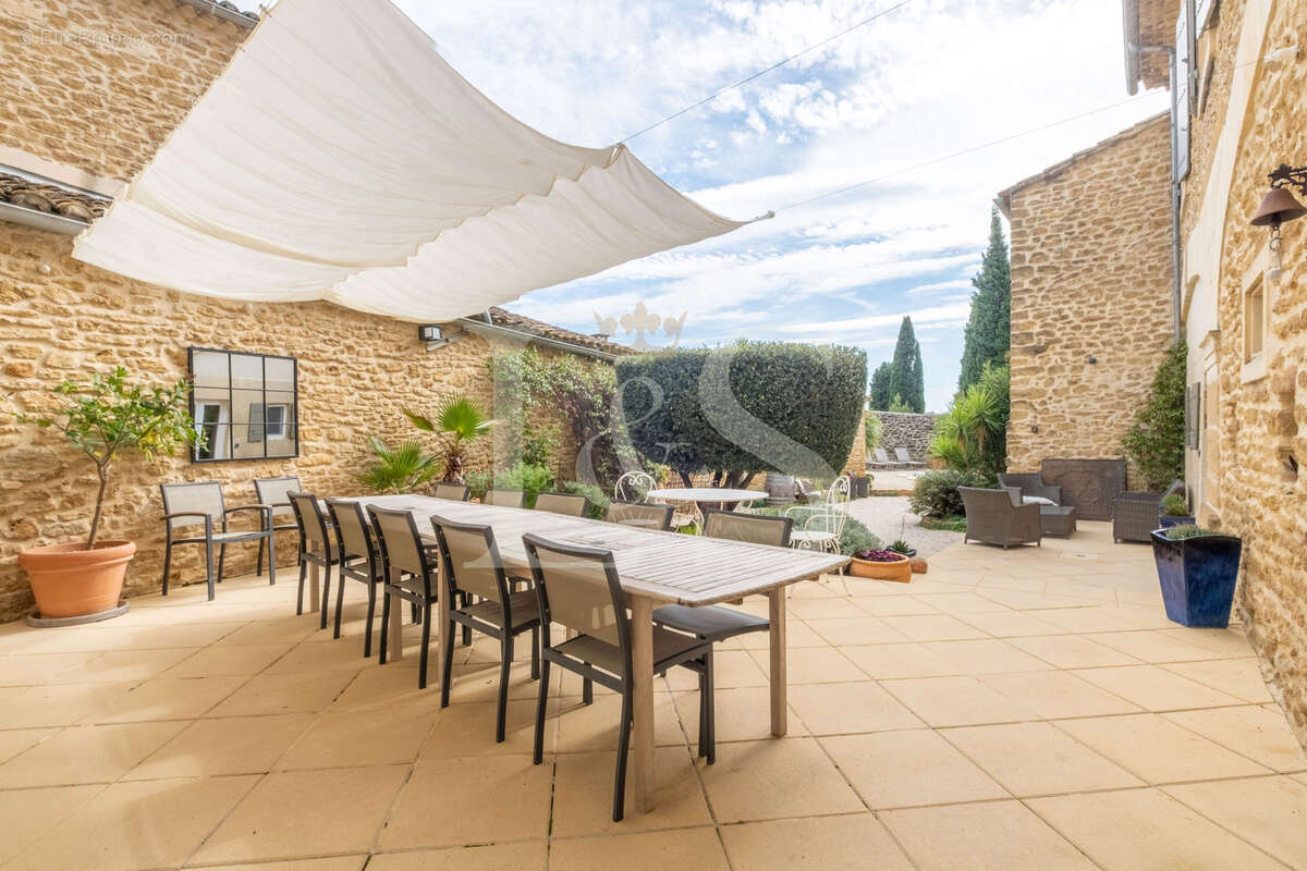 Maison à GRIGNAN
