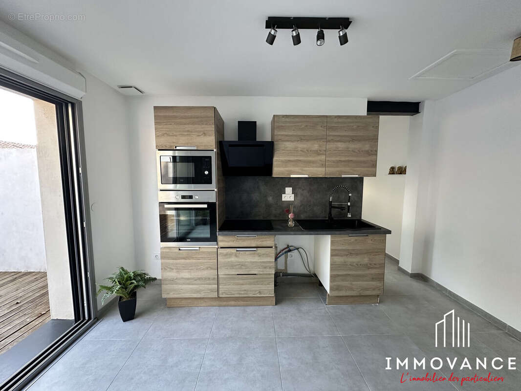 Appartement à LATTES