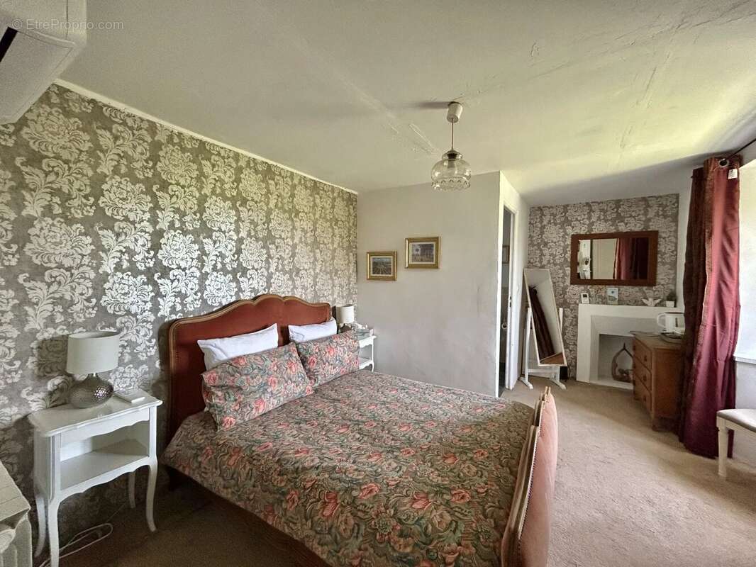 Ferme de caractère avec 4 à 5 chambres, 1,5 hectares de terrain et possibilité de gîte - photo 10