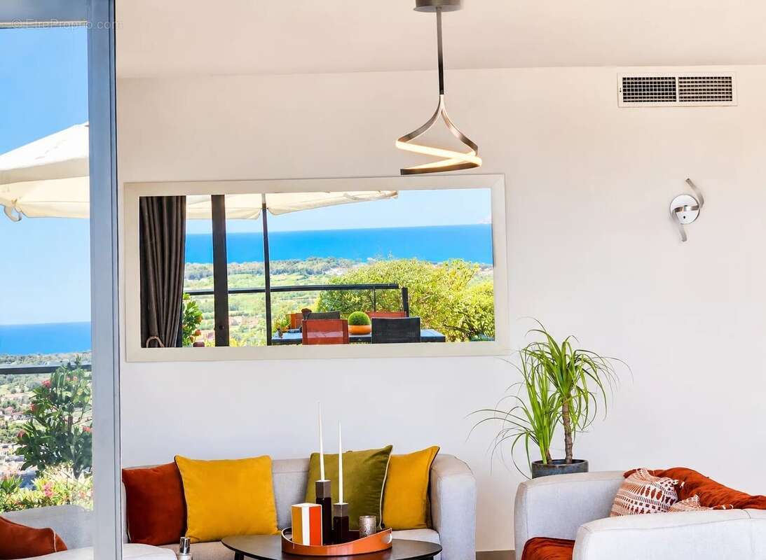 Appartement à HYERES