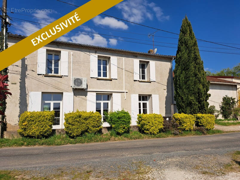 Maison à SAINT-MACAIRE