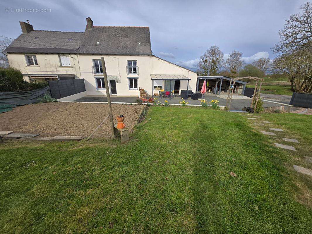 Maison à CAULNES
