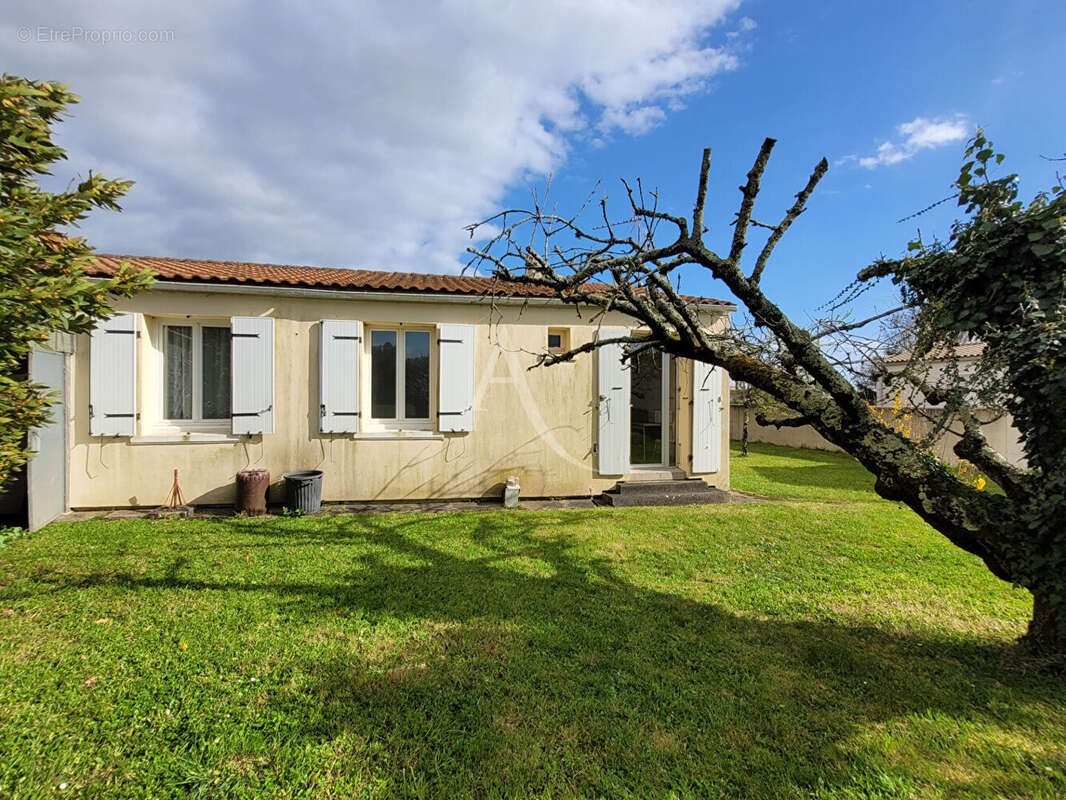 Maison à DOMPIERRE-SUR-MER