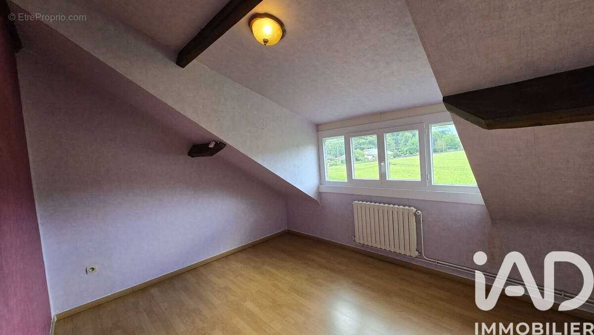 Maison 146 m² à Asasp-Arros  - photo 8