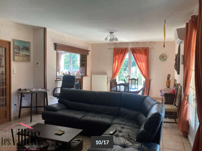 Maison à DOUZENS