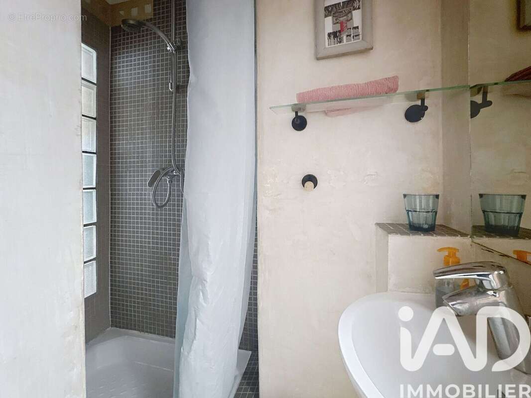 Photo 5 - Appartement à PARIS-18E