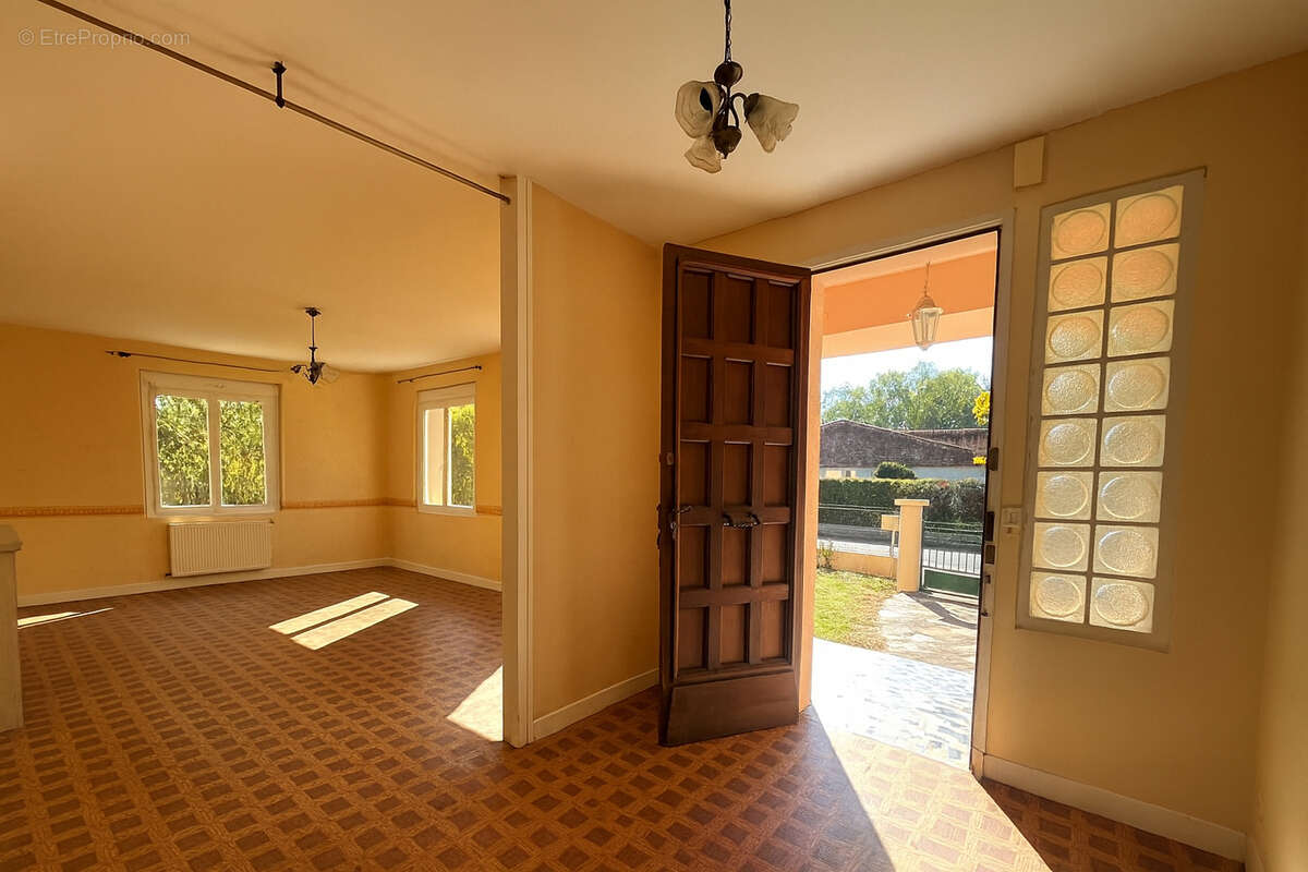 Maison à CASTELMORON-SUR-LOT