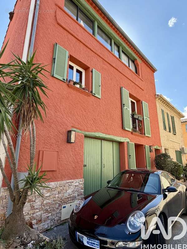 Photo 2 - Maison à ROQUEBRUNE-SUR-ARGENS