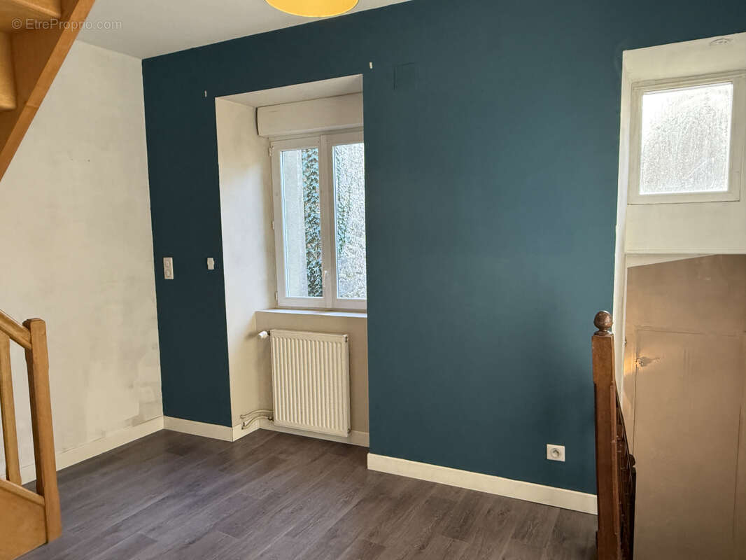 Maison à MAGNAC-BOURG