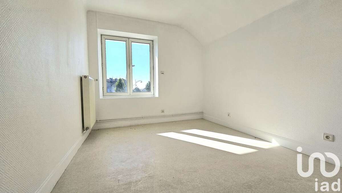 Photo 9 - Appartement à CHARLEVILLE-MEZIERES