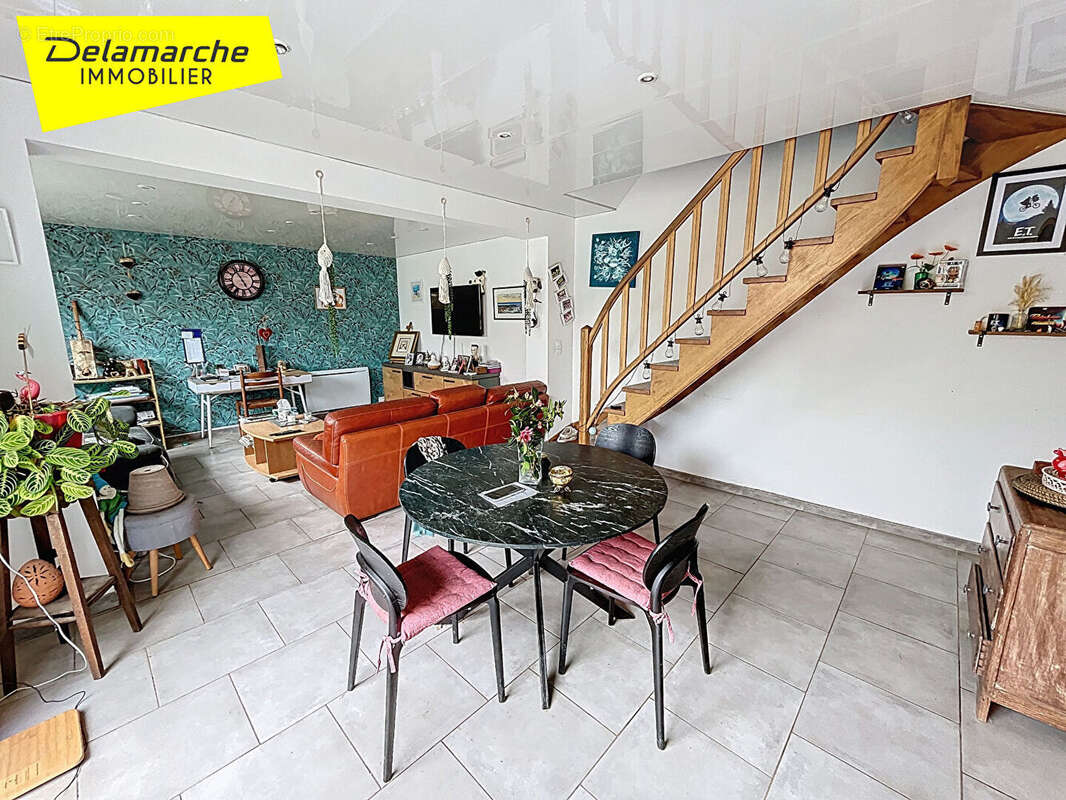 Maison à SAINT-SAUVEUR-LENDELIN