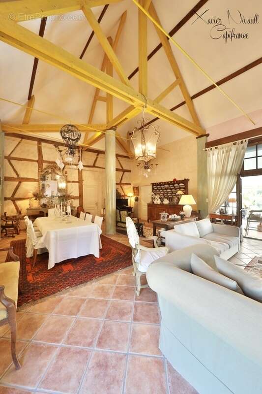 Maison à MONTPONT-EN-BRESSE