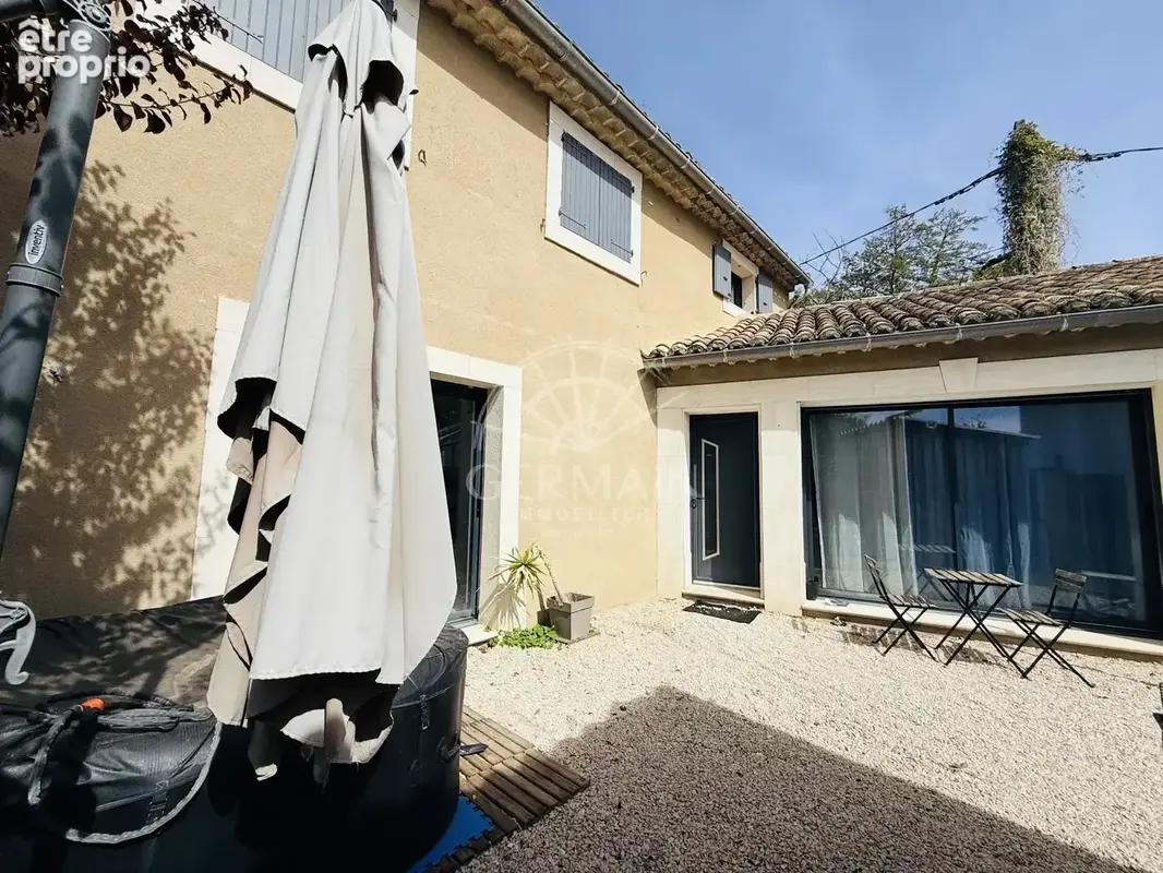 L’Isle-sur-la-Sorgue, à vendre, maison de 115 m² en bord de Sorgue sur un terrain de 451 m². - photo 9