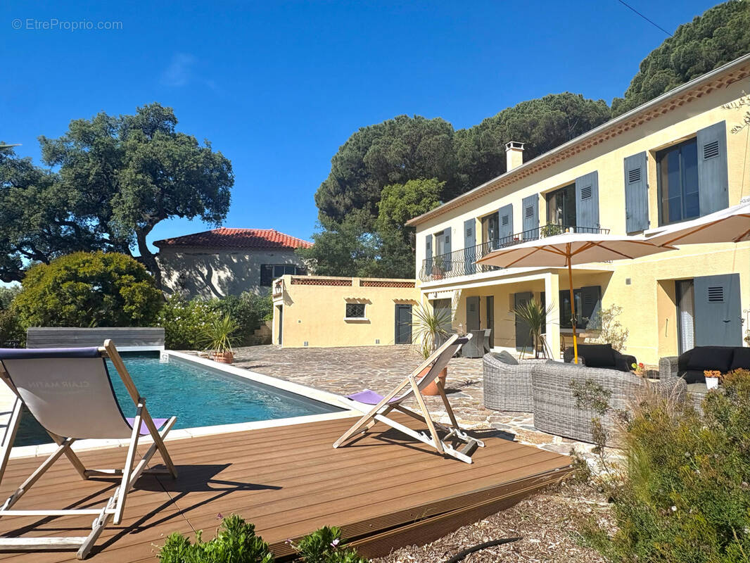 Maison à BORMES-LES-MIMOSAS