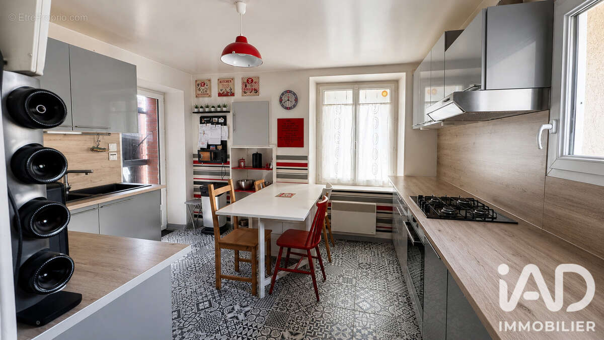 Maison 115 m² à Villermain  - photo 4