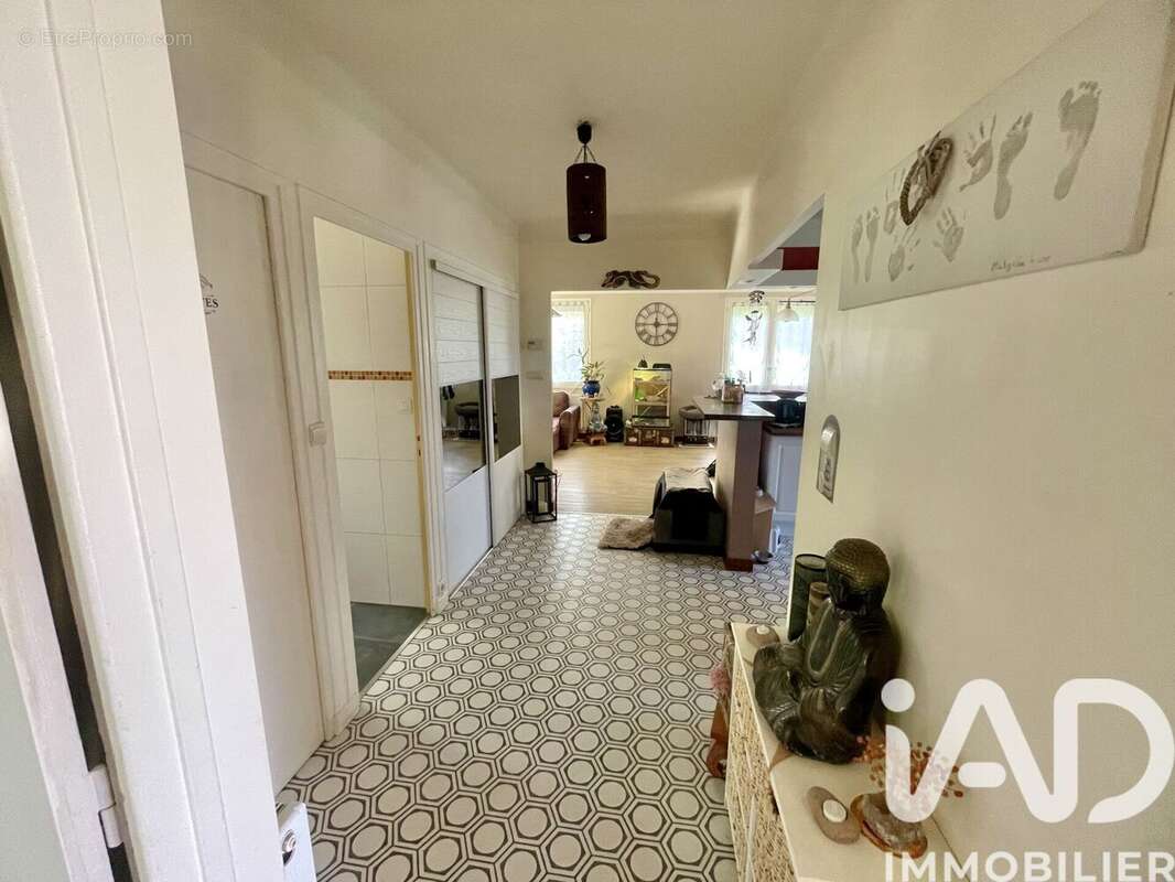 Maison 125 m² à Satillieu  - photo 9