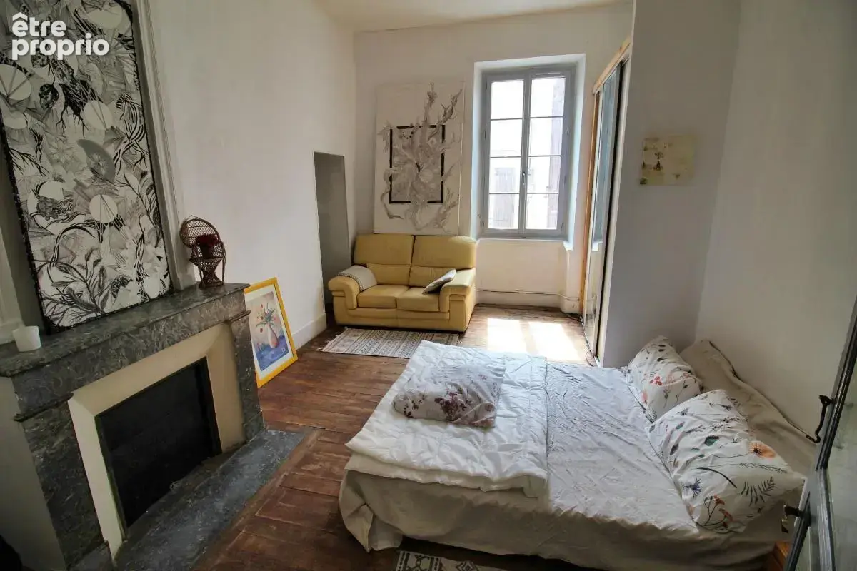 BAZAS CENTRE, maison de caractère avec cour intérieure, 8 pieces, 4 chambres - photo 13