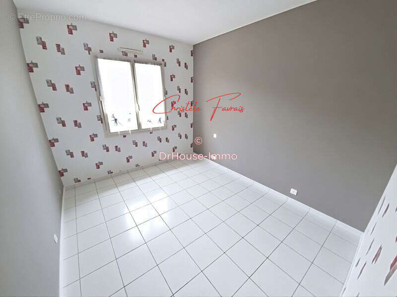 Maison à SAINT-GERMAIN-EN-COGLES